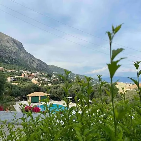 بيت للعطل Coral Blue *