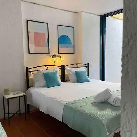 بيت للعطل Coral Blue *